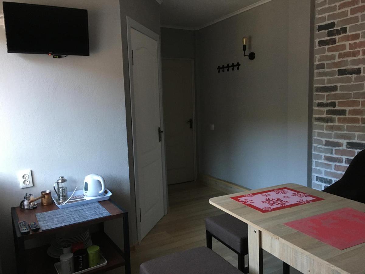 Mini-Hotel Serpanok Mykulyčyn Exteriér fotografie